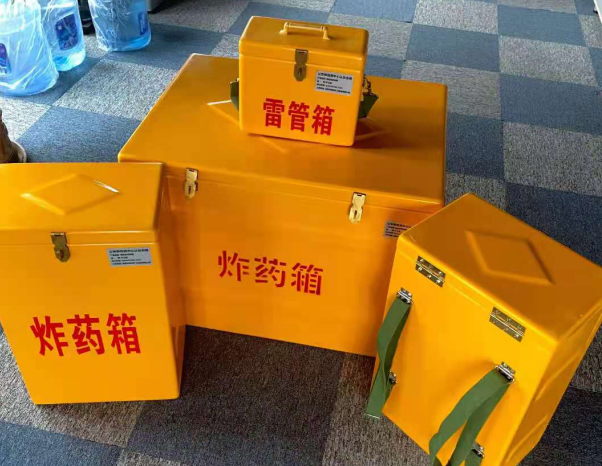 随县不同环境下如何选择炸药箱雷管箱