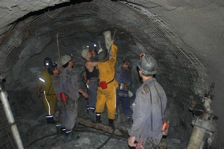 随县工程爆破中的危险因素分析以及应对工程爆破危险的措施