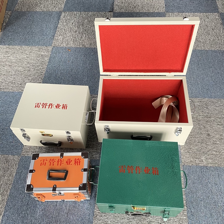 随县爆破工程作业箱如何选择？玻璃钢与传统材质的全面对比